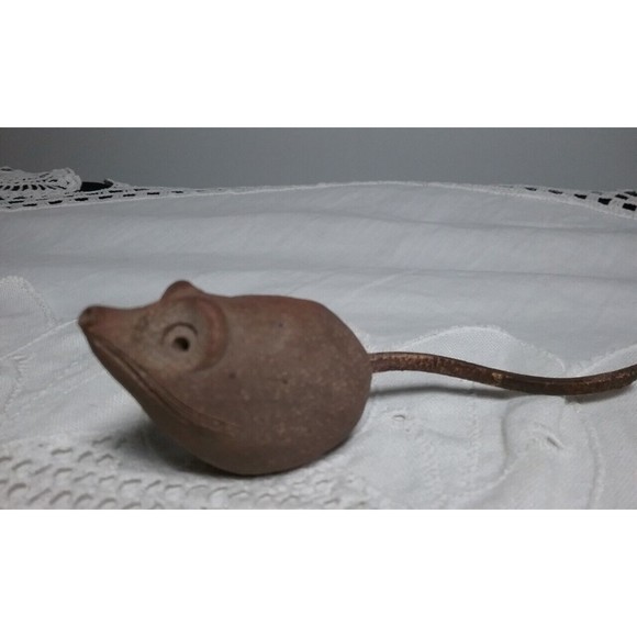 Vintage Hand Created Stone Clay Mouse with Leather Tail 2.25" - Picture 3 of 9